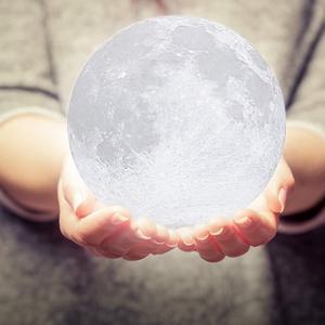 Starry Moon Lamp